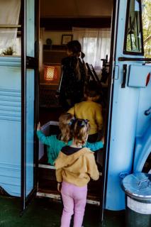 Rustic Bus Accommodation Perfect for Glamping in Missouri - 3