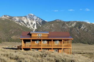 Scenic Vacation Cabin with 360° Mountain Views near Yellowstone National Park in Madison River Valley, Montana - 1