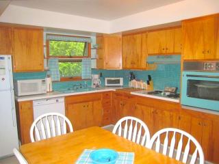 Peaceful Private Cabin on Crystal Lake near Elk Mountain, Pennsylvania - 9