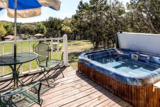 Joyful Cottage Rental for Couples with Poolside Cabana near San Antonio, TX - 4
