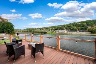 Family Fun by the River: Unmatched Cabin Experience in Pennsylvania - 6