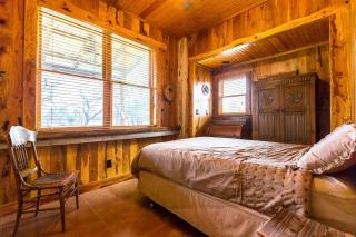 Glamping Cabin Rental for Groups on Lake Buchanan in Texas Hill Country - 7