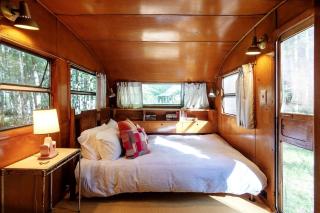 Gorgeous Fully Restored Caravan Nestled in the Trees Along Silver Lake for a Unique Vacation in Woodridge, New York - 7