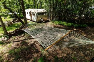 Gorgeous Fully Restored Caravan Nestled in the Trees Along Silver Lake for a Unique Vacation in Woodridge, New York - 1