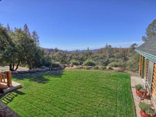 Exceptionally Spacious Log Cabin for Groups in Mariposa, California - 4