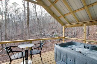 Beautiful Tented Cabin Surrounded by Nature and Hot-tub Provided in Scottsboro, Alabama - 6