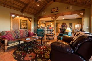 Luxurious Rental by the Palo Duro Canyon for a Family Vacation in Texas - 3