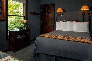 Riverfront Cabin Rental with a Private Beach on Youghiogheny River near Pittsburgh, Pennsylvania - 1