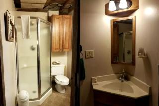 Spacious Vacation Rental for 22 Guests in a Rural Setting in Montezuma, Iowa - 6