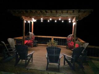 Luxury Waterfront Vacation Rental with a Boat Dock near Lake Texoma, Texas - 9