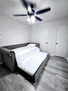 Modern Vacation Rental near Lake Fork for a Fantastic Family Getaway in Texas - 2