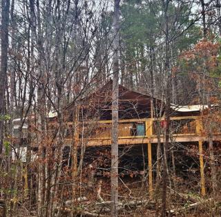 Amazing Safari Tent with Stunning Nature Views from a Private Deck in Trenton, Georgia - 3