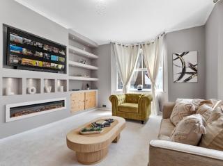 Brand New Luxurious 3bed House - 2