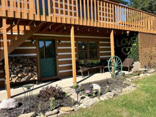 Peaceful Cabin Perfect for Families in Lawrenceburg, Indiana - 4