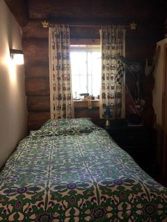 Rustic Ski Log Cabin for Six People with Outdoor Fire Pit near the Catskill Mountains - 5