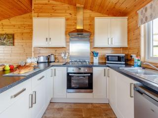 2 Bed in Loch Leven 82297 - 3