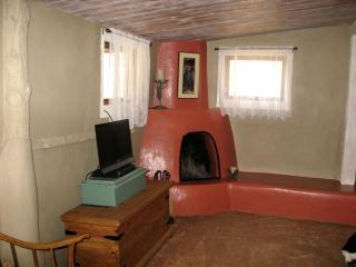 Charming Farm Cottage for Two near Taos Ski Valley, New Mexico - 8