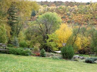 Charming Farm Cottage for Two near Taos Ski Valley, New Mexico - 1
