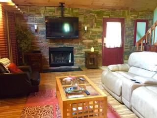 Luxury Cabin Rental for a Family Getaway in Pigeon Forge, Tennessee - 3