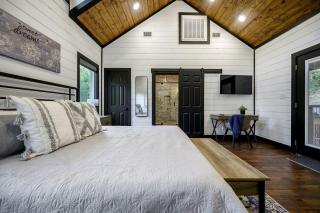 Cozy Secluded Couples Cabin in Broken Bow, Oklahoma - 4