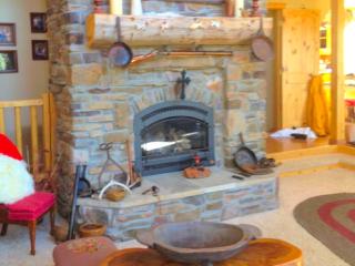 Spacious Cabin Rental with a Hot Tub for a Weekend Getaway near Denver, Colorado - 2