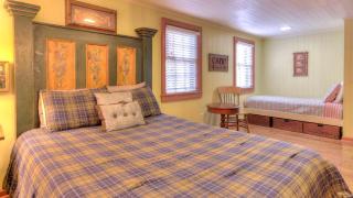 Nature's Hideaway: Cabin Retreat to Unwind from Gatlinburg's Crowds - 7