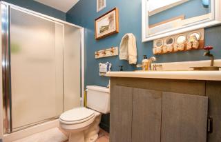 Bed and Breakfast Nature Lodge with a Yoga Studio on Stratton Mountain, Vermont - 2