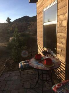 Unique Yucca Valley Rental Ideal for Romantic Getaways in California - 2