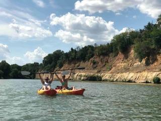 Modern Riverfront Cabin Perfect for Water Activities in Texas - 6