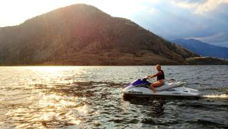Luxury Vacation Rental on Palmer Lake in Okanogan County, Washington - 4