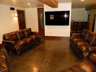 Luxury Vacation Rental on Palmer Lake in Okanogan County, Washington - 2