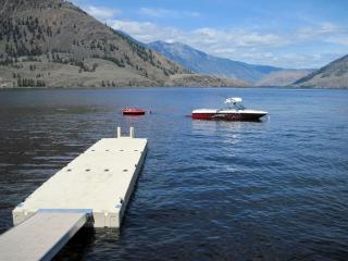 Luxury Vacation Rental on Palmer Lake in Okanogan County, Washington - 1