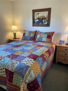 Charming Riverside Vacation Rental with Scenic Mountain Views near Ennis, Montana - 6