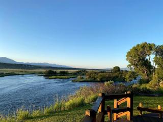 Charming Riverside Vacation Rental with Scenic Mountain Views near Ennis, Montana - 1