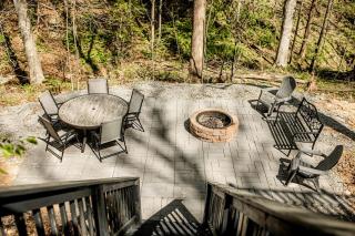 Rustic Wooden Cabin with Hot-tub in Campbellsville, Kentucky - 6