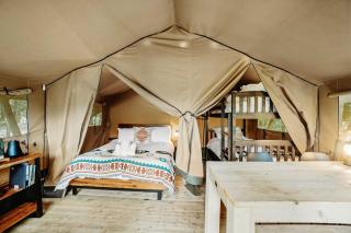 Secluded Safari Tent with Amazing Lakefront Vistas, Sauna and Barbecue in North Woodstock, New Hampshire - 7