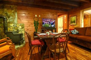Charming Appalachian Mountain Cabin for Glamping near the Nantahala River - 4