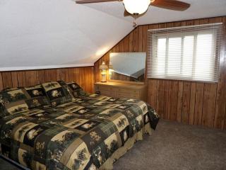 Spacious Family Cabin on Stunning Wixom Lake near Midland, Michigan - 7