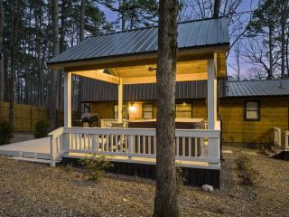 Cozy Cabin with Additional Studio Mini-Cabin in Broken Bow, Oklahoma - 2