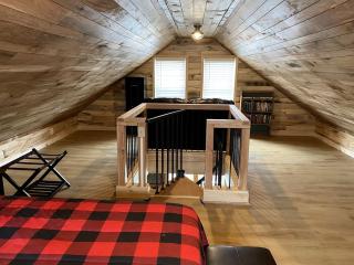 Secluded Upstate New York Glamping Cabin for the Ultimate Outdoor Adventure - 1