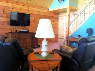 Two-Story Log Cabin Rental with a Hot Tub near Upper Meramec River, Missouri - 5