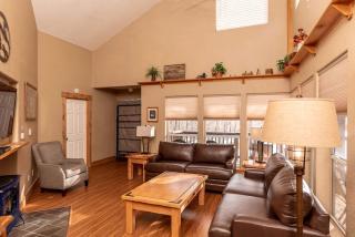 Weekend Getaway for Outdoor Recreation near San Isabel Forest in Colorado - 9