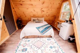 Cozy Modern A-Frame with Private Access Trail to Black Creek in Robbins, Tennessee - 7
