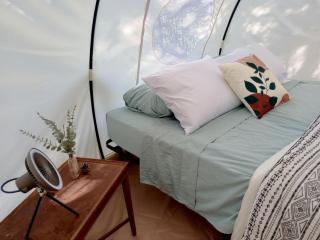 Charming Lakefront Bell Tent Perfect for a Romantic Escape in Wisconsin - 7
