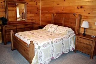 Log Cabin Rental with Hot Tub near Hocking Hills State Park in Ohio - 7