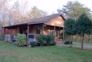 Log Cabin Rental with Hot Tub near Hocking Hills State Park in Ohio - 5