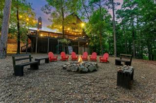 Incredible Luxurious Cabin Fantastic for All the Family in Broken Bow, Oklahoma - 1