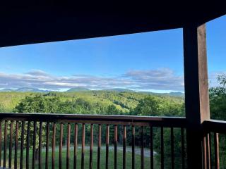 Hillside Haven Cabin - Amazing Views with Hot Tub, Rutherfordton, NC - 2