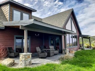 Stunning Hollowtop House with Panoramic Lake and Mountain Views near Ennis, Montana - 3