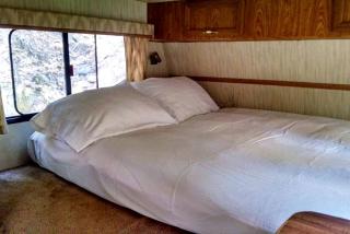 Rustic Caravan Getaway on a Creek in the Klamath National Forest of California - 7